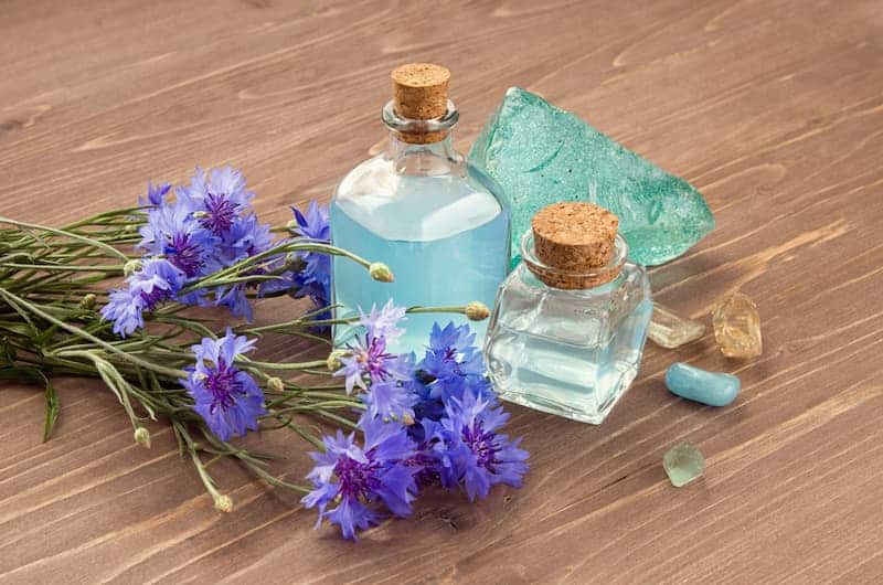 تصویر 3 از خرید عرق کاسنی یک لیتری + قیمت استثنایی